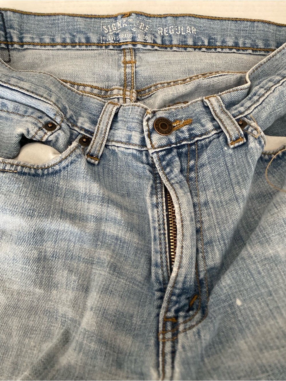 Signature by Levi Strauss Light Blue Relaxed Men’s Jeans